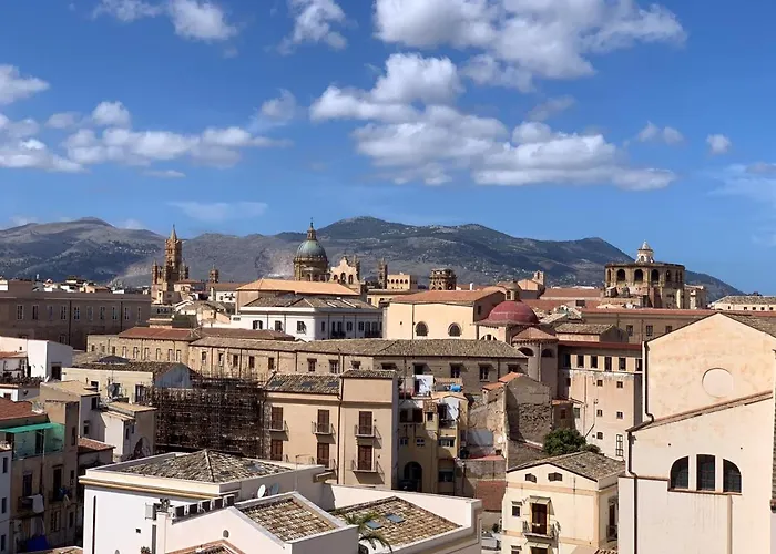 Sopra I Tetti Di Ballaro